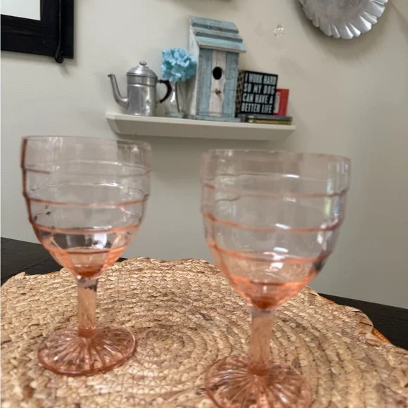 Depression Glass Pair of 2 Wine/Water Glasses, Pink, Stemmed - Picture 2 of 7